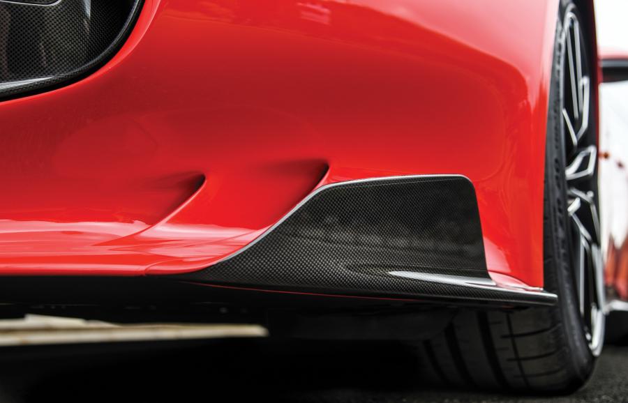 Детали экстерьера Ferrari F12tdf Tailor Made 2017 года  (фото 2 из 42)